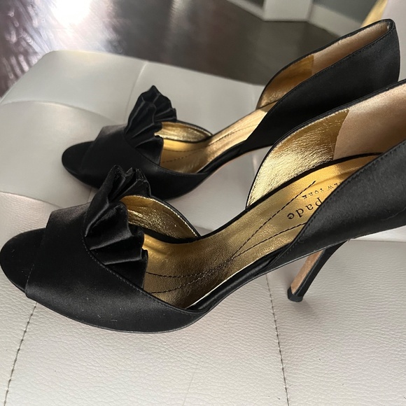 Kate Spade Black Satin Peep Toe heel size 6b - Picture 3 of 10